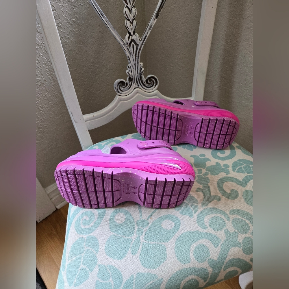 CROCS Women's Purple Sandals - Picture 5 of 6